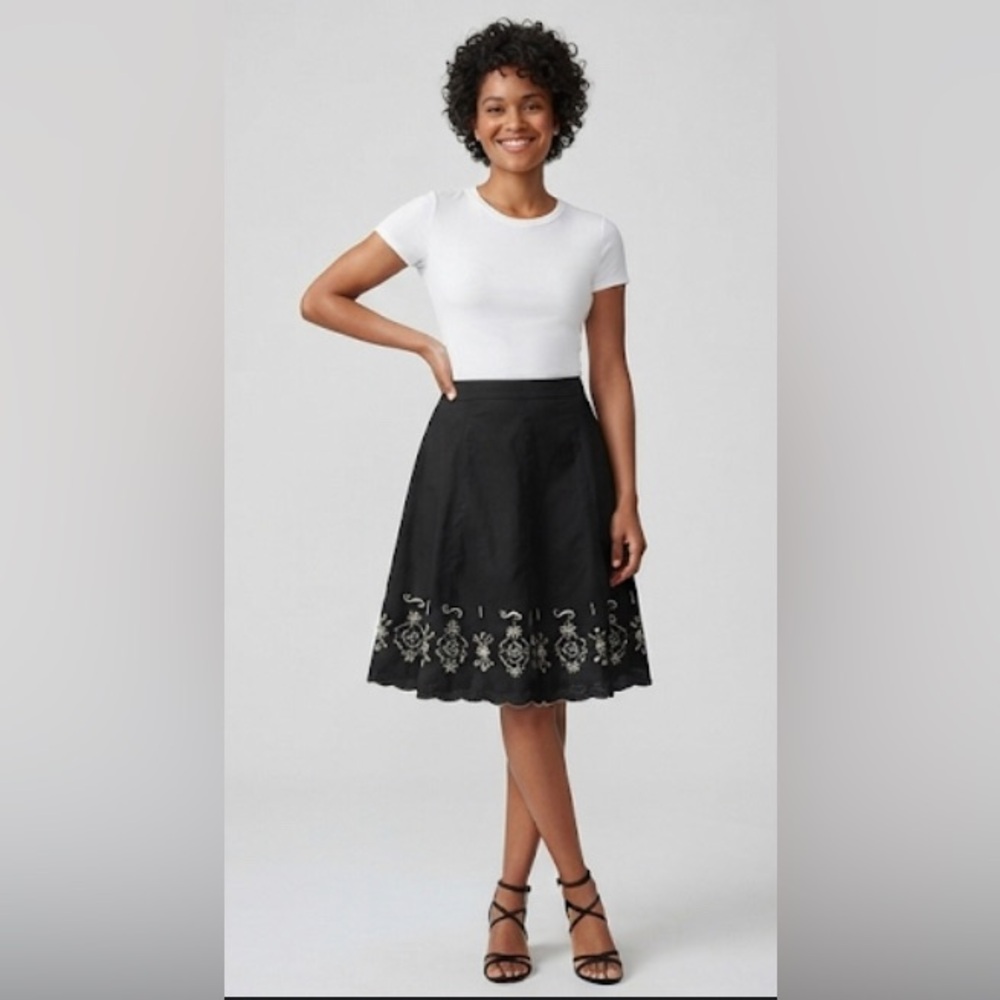 Dynamite | Vintage black with white embroidered flowers skirt | size 7 - Picture 9 of 9